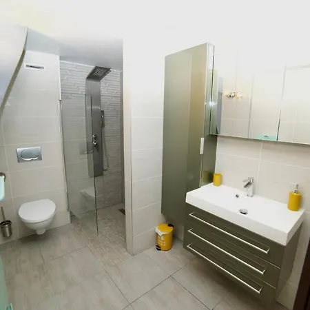 Le Beau-mont Triplex Moderne Lit King Size Proche Geneve Apartment Presilly (Haute-Savoie)