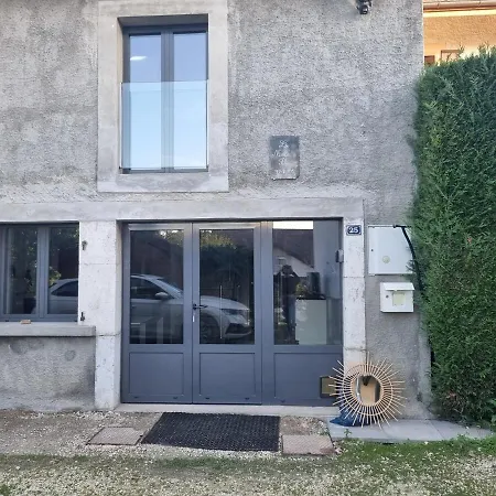 Le Beau-mont Triplex Moderne Lit King Size Proche Geneve Apartment