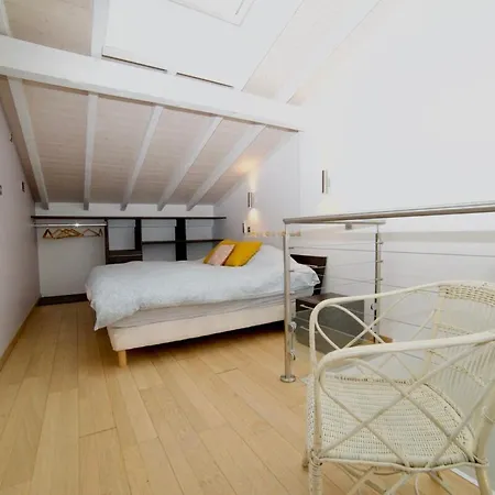 Le Beau-mont Triplex Moderne Lit King Size Proche Geneve *