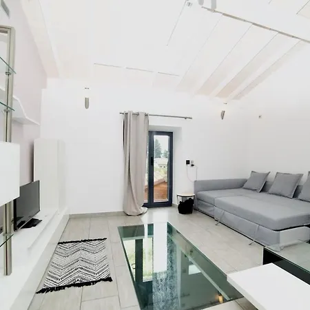 Le Beau-mont Triplex Moderne Lit King Size Proche Geneve *